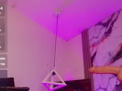 Amateur Sex Cam of agatha_monfort1