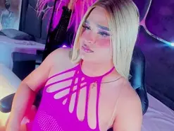 Amateur Sex Chat of ElodyPersy69