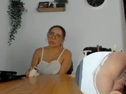 Amateur Adult Webcam of isa_loves_cum