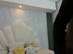 Amateur Sex Cam of roxiecollins_