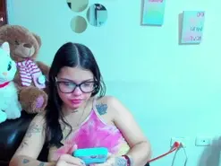 Amateur Live Sex of Emma_boo