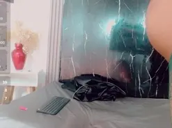 Amateur Adult Webcams of HilaryRodriguez