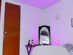 Amateur Free Live Porn of Evelin_Jons