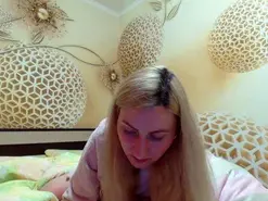 Amateur Nude Webcam of Yourrealgirl