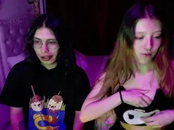 Amateur Live Sex Cam of Blair_y_Briar