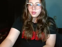 Amateur Free Porn Cam of selle_loveee