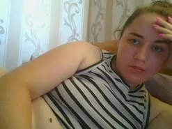 Amateur Free Porn Cam of skyressies0303