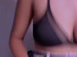 Amateur Live Sex Cam of Frida-
