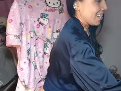 Amateur Sex Cam of KimPielCanela