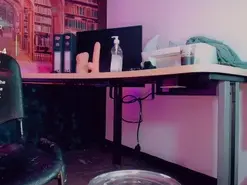 Amateur Sex Chat of emeli_roushot