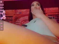 Amateur Adult Video Chat of emeli_roushot