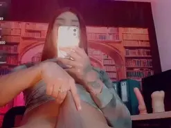 Amateur Live Sex of emeli_roushot