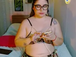 Amateur Free Live Porn of Juliietha_ser