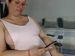 Amateur Private Sex Chat of latinaflower_ts