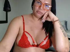 Amateur Adult Video Chat of latinaflower_ts