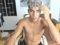 Amateur Watch Live Sex Cams of santiago_diazz