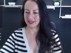 Amateur Live Sex Cam of Lauryn_Jones