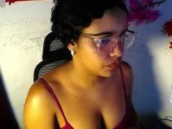 Amateur Live Sex of chleo_rosse