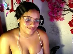 Amateur Adult Webcam of chleo_rosse