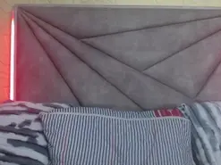 Amateur Sex Chat of esmeralda_oiko