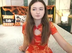 Amateur Sex Cam of CyrenaLuxe
