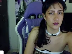 Amateur Live Sex of AvlieQueen
