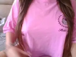 Amateur Live Porn of HellouKitty