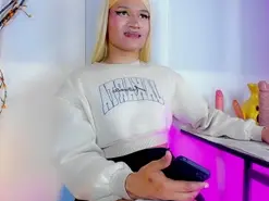 Amateur Free Porn Cam of Sue_Katy