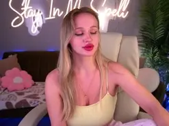 Amateur Sex Chat of LylaYeess