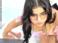 Amateur Live Porn of mila_quinn