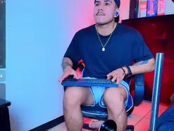 Amateur Adult Video Chat of jeisonstark