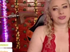 Amateur Live Sex Cam of Sofia_curvy