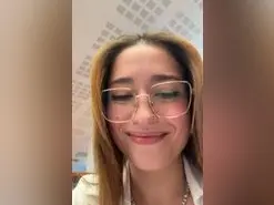 Amateur Live Porn of Allisonfoxxx