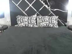 Amateur Live Sex of ArielGemme