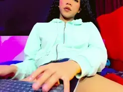 Amateur Live Sex of alejandra_motta