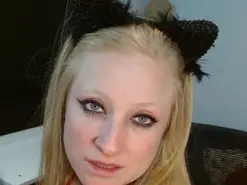 Amateur Watch Live Sex Cams of Al1ceC4t