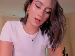 Amateur Sex Cam of MaddisonLowe