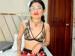 Amateur Adult Webcam of ParisFlower