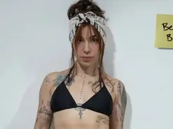 Amateur Free Porn Cam of Sarai18_