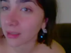 Amateur Free Porn Cam of Silent_Petite