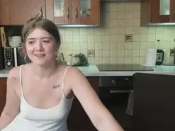 Amateur Live Sex Cam of Yuki_Caramells