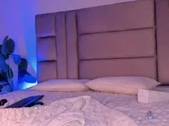Amateur Live Sex Cam of Isabella__2
