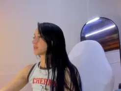 Amateur Watch Live Sex Cams of amy_kobold33