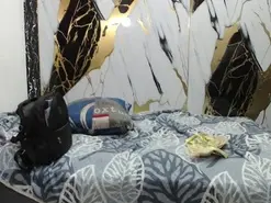 Amateur Live Sex Cam of MarceYjuan