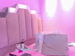 Amateur Sex Cam of LoveQueen2