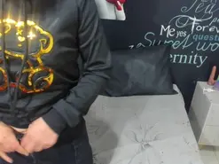 Amateur Free Porn Cam of HornyRouse