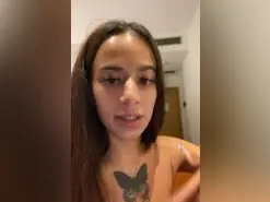 Amateur Live Sex Cam of Yungbixx1