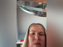Amateur Nude Webcam of Ruubiieetaa_19