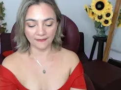 Amateur Sex Cam of ana_milf