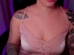 Amateur Free Porn Cam of lunaenvenus